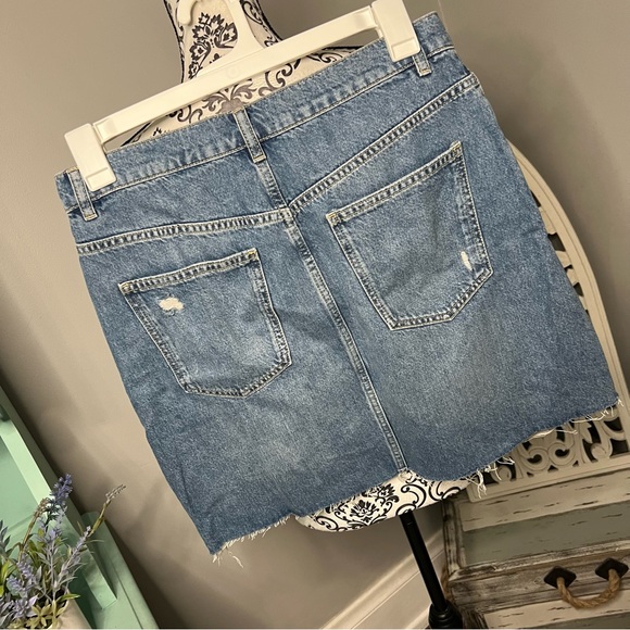 Free People Boho Distressed Hallie Denim Skirt Size 30/10 - Picture 8 of 12